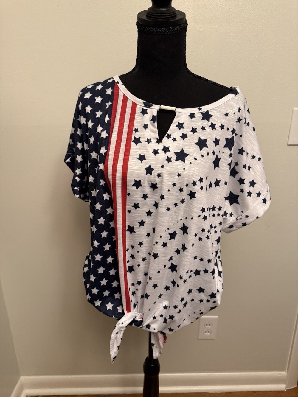 Allison Daley Womenโs Patriotic American Flag Short Sleeved Top S/S XL USA